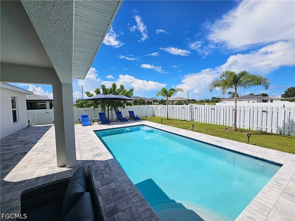 4 bed, 3.0 bath, 1767 sqft, $3,100 — Photo 1