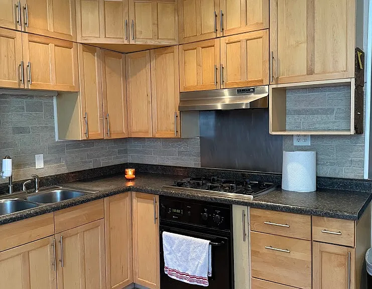1703 W Freeman St — Photo 8