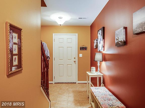 Interior (General) Foyer Entrance