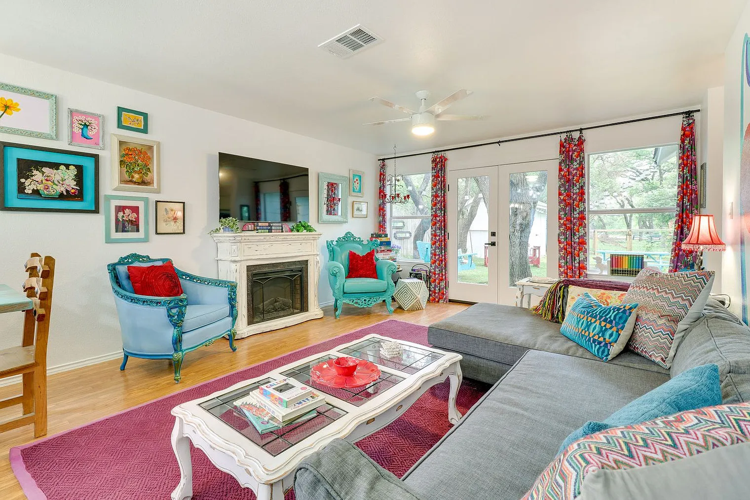 3 bed, 2.0 bath, 1291 sqft, $4,432 — Photo 3