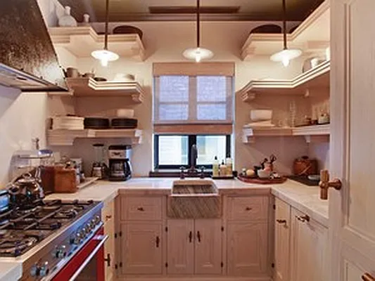 Rented by Corcoran | media 24