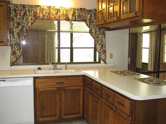 4th image of 10706 Lands Run St