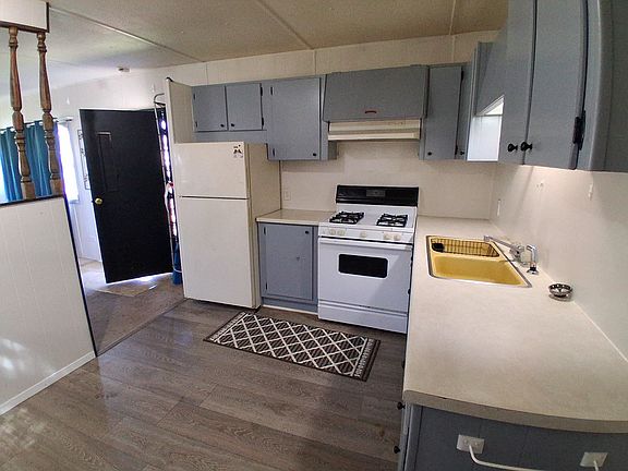 3rd image of 507 E Groninger St