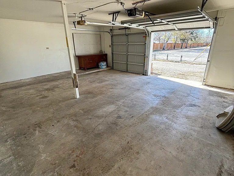 8707 Tradewind Dr — Photo 13