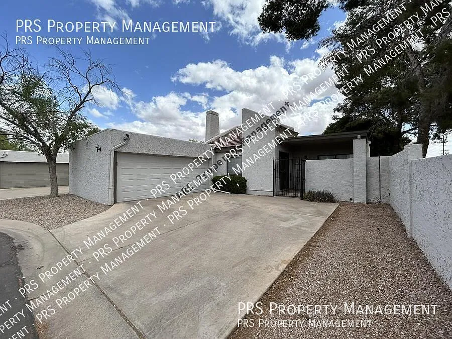 Cozy three bedroom in Tempe — Photo 1