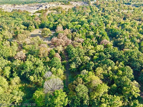 3rd image of 11969 Duboise Rd