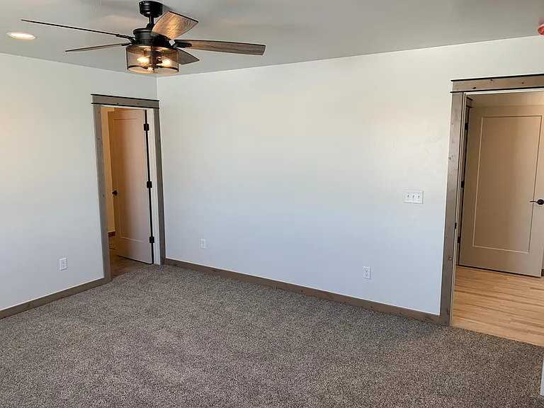 3915 Swan Rd #A — Photo 17