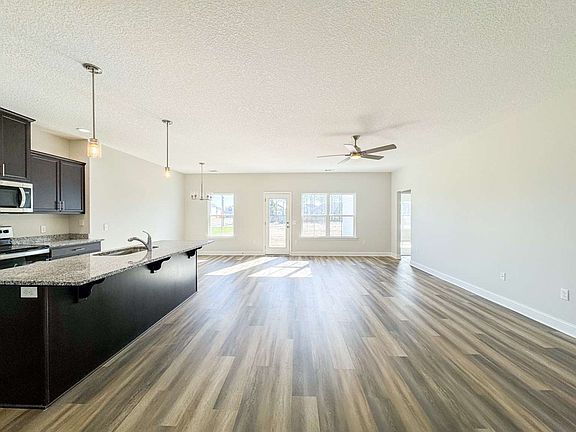2nd image of 9 Saint Johns Ct