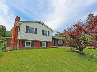 2198 Garden Springs Dr, Lexington, KY 40504