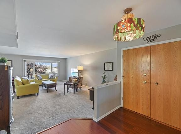 2nd image of 1535 Forest Ave