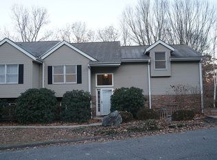 204 Essex Ct, Torrington, CT 06790