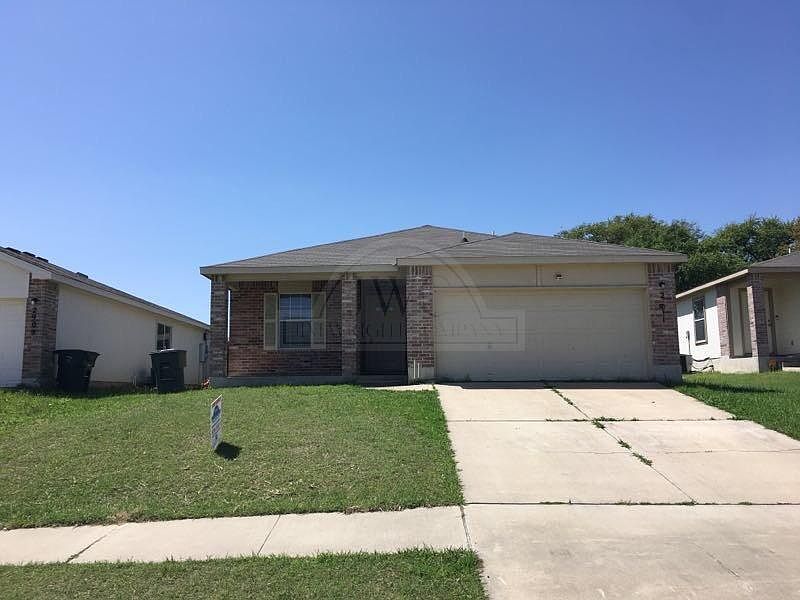 1st image of 2911 Blackburn Dr