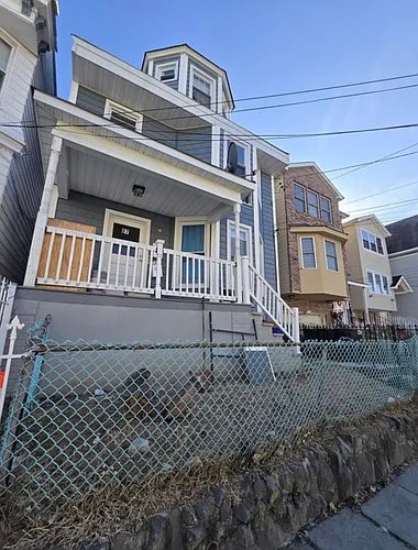 87 Peabody Pl Photo 1
