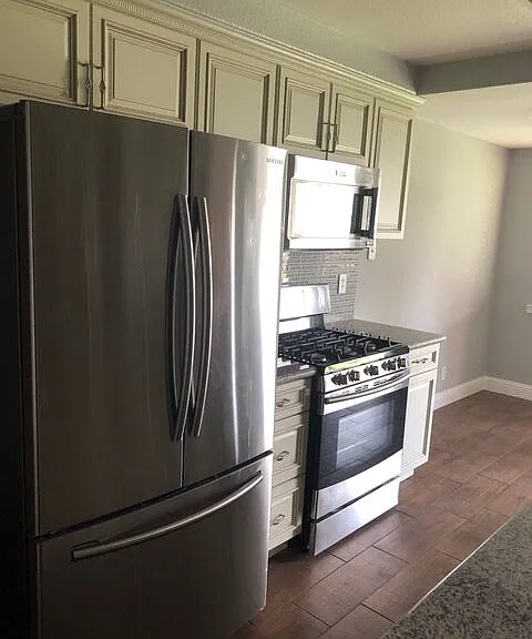 2684 Wilson Ave — Photo 11