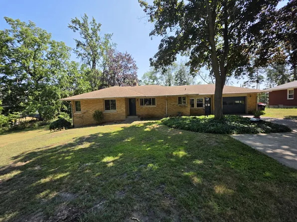 1106 Ardmore St, Holland, MI 49423