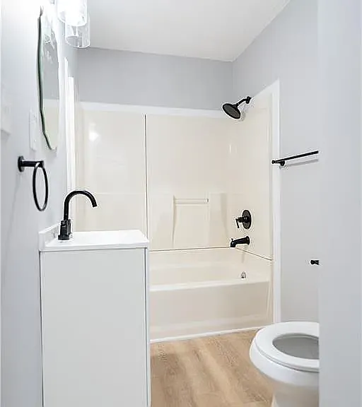 400 N Morse Ave — Photo 5