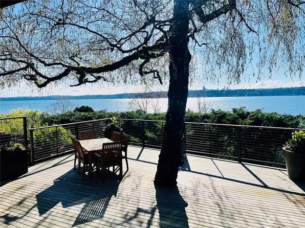 1636 73rd Avenue NE, Medina, WA 98039