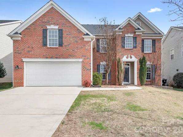 1588 Dartmoor Ave NW, Concord, NC 28027