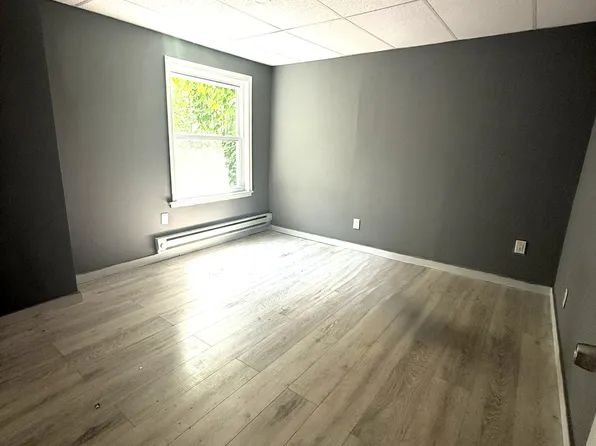 702 Pittston Ave #1, Scranton, PA 18505