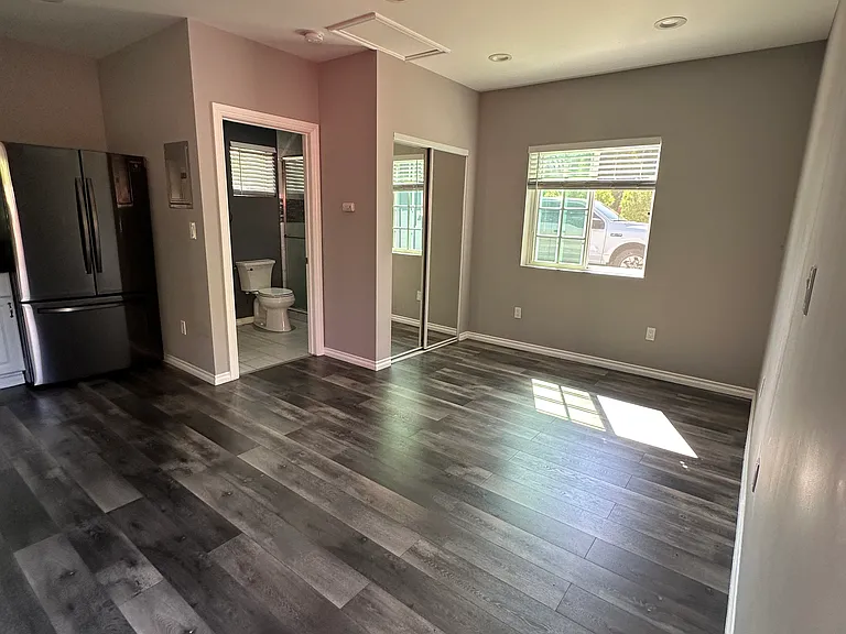 15047 Minnehaha St — Photo 4