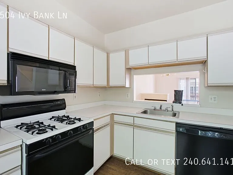 3504 Ivy Bank Ln — Photo 8