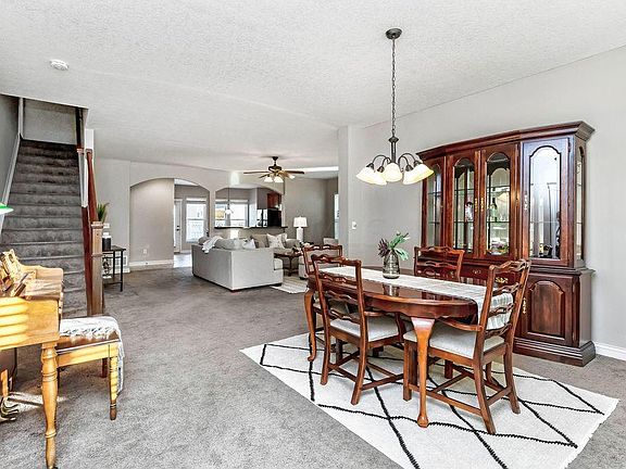 5th image of 752 Woodbend Dr