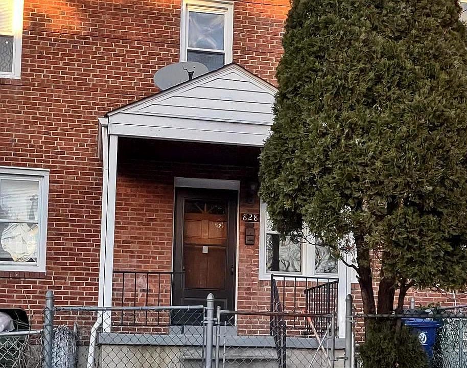 2nd image of 828 Montpelier St