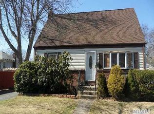 83 Northridge Ave, Merrick, NY 11566