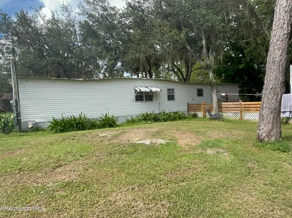 8300 W Highland St, Homosassa, FL 34448