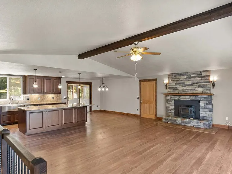 12773 N Hauser Lake Rd — Photo 11