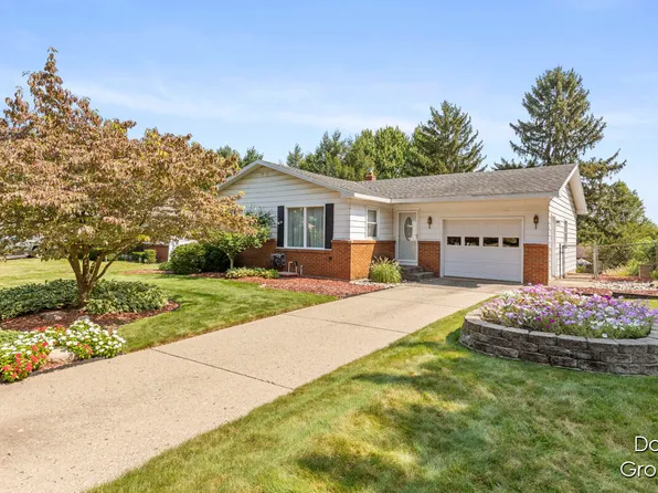2618 Valley Ave NW, Grand Rapids, MI 49544