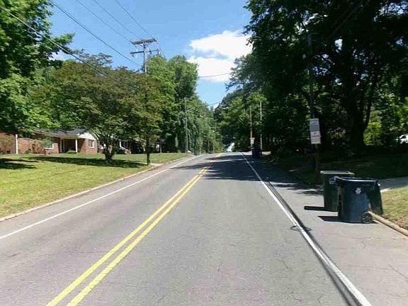 4th image of 1 Hillside Dr