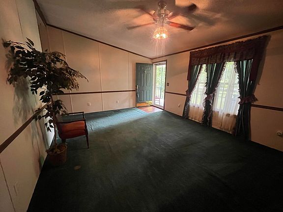 5th image of 265 Butler Ln