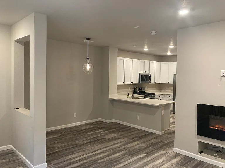 14982 E Belleview Ave — Photo 3