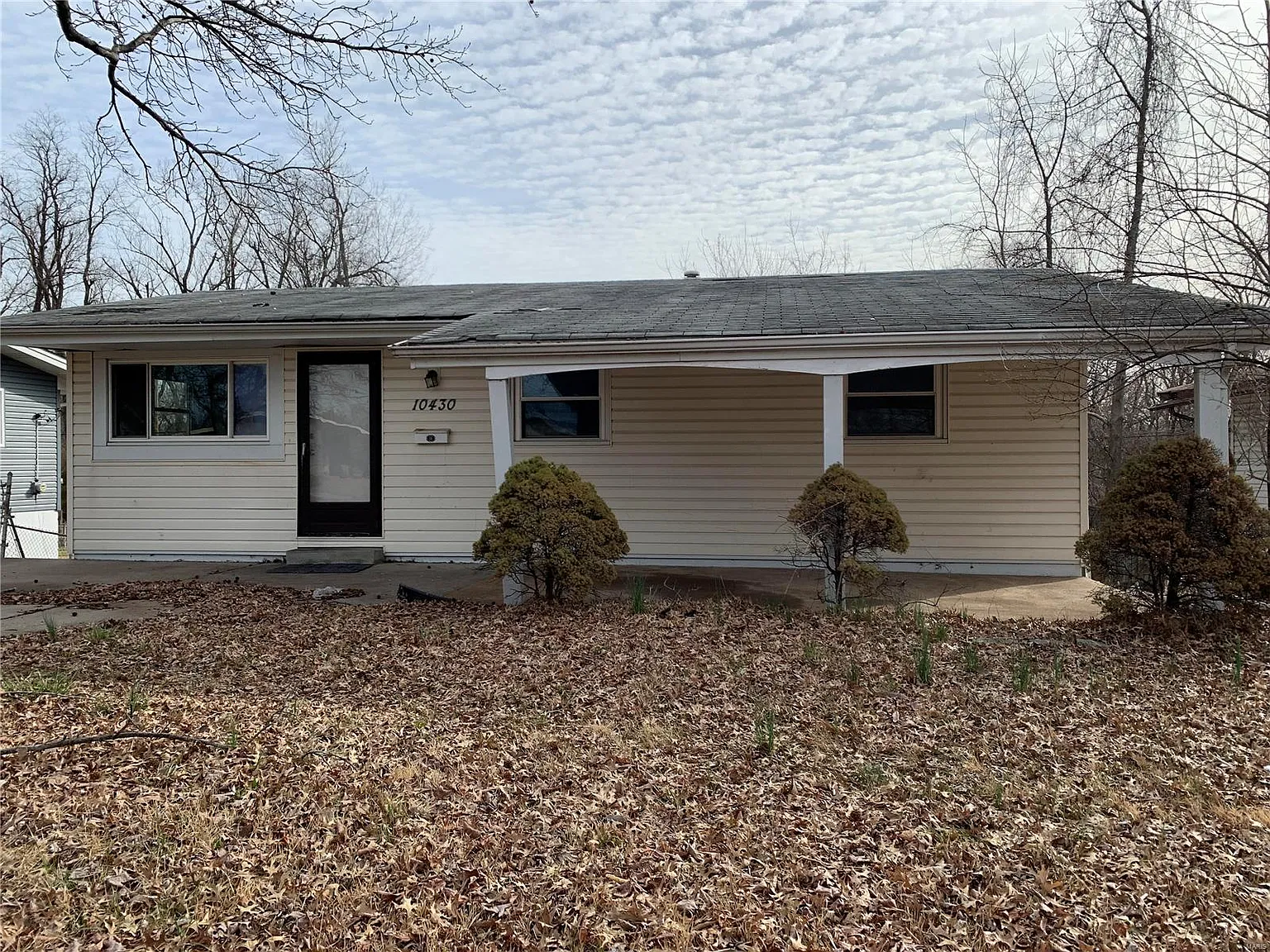 10430 Lilac Ave photo 1