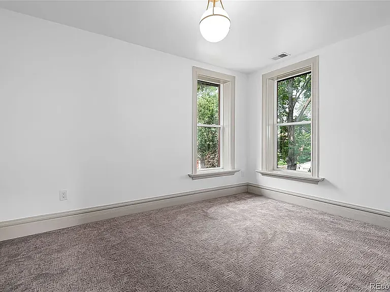 second bedroom on same floor as primary
