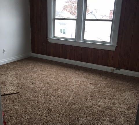 2nd image of 215 Roane St #B