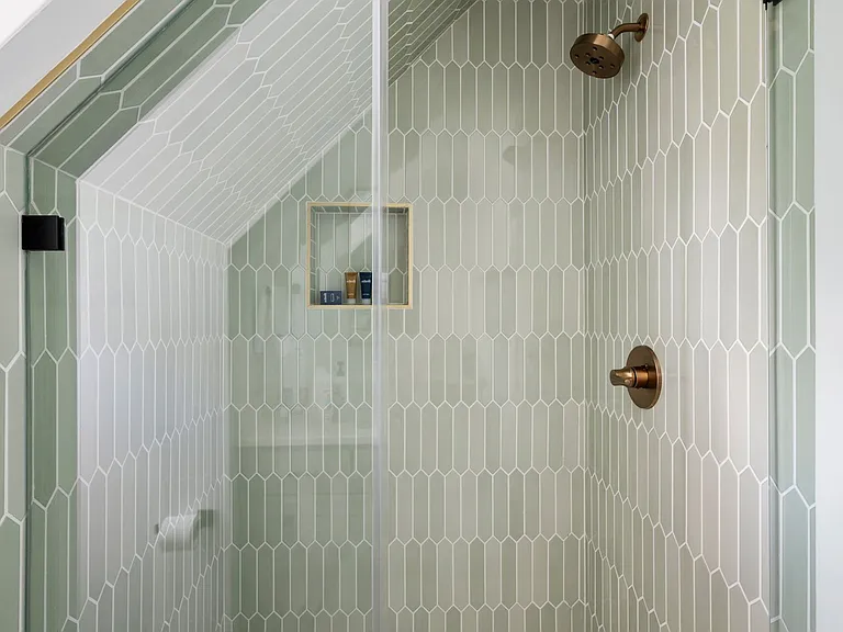 205 Line St — Photo 23