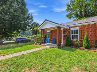 223 Georgia St, Harriman, TN 37748