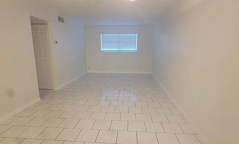 600 SW 2nd Ave #235 — Photo 17