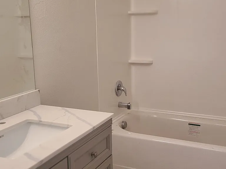 1410 McKittrick St #1 — Photo 32