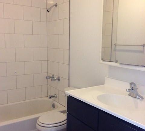 3rd image of 3356 N Sheffield Ave #2TF