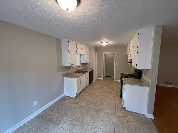 5th image of 9073 Raven Dr