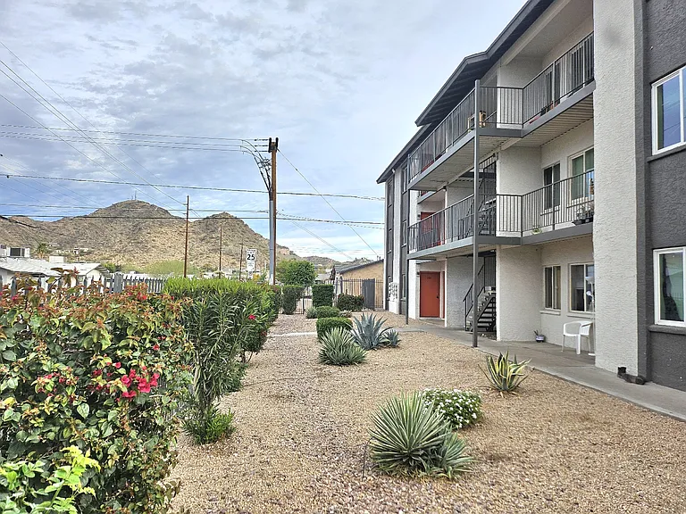 510 E Hatcher Rd #201 — Photo 6