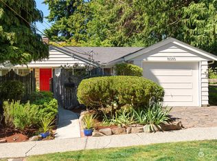 5050 SW Grayson St, Seattle, WA 98116