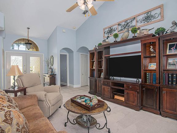 3rd image of 3769 Sunward Dr