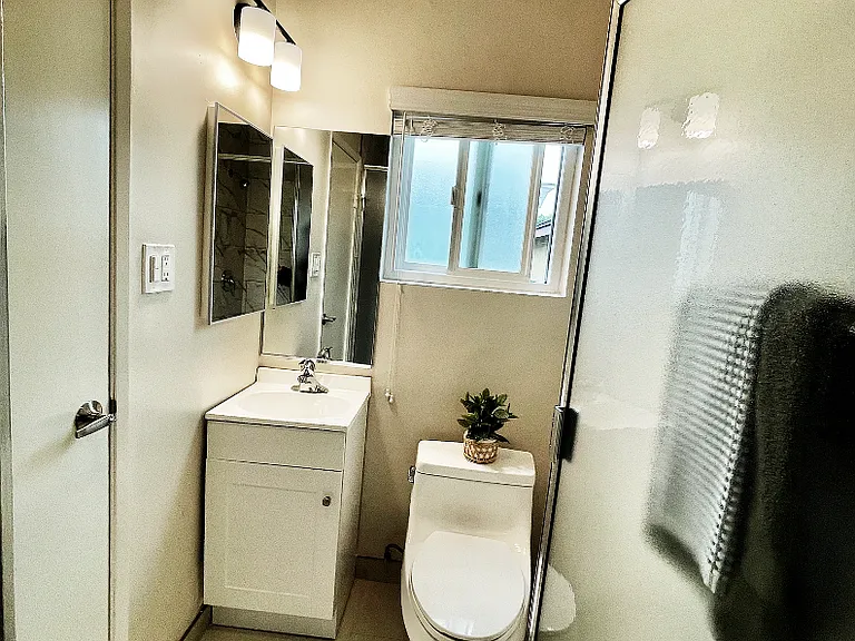 Primary En suite remodeled bathroom