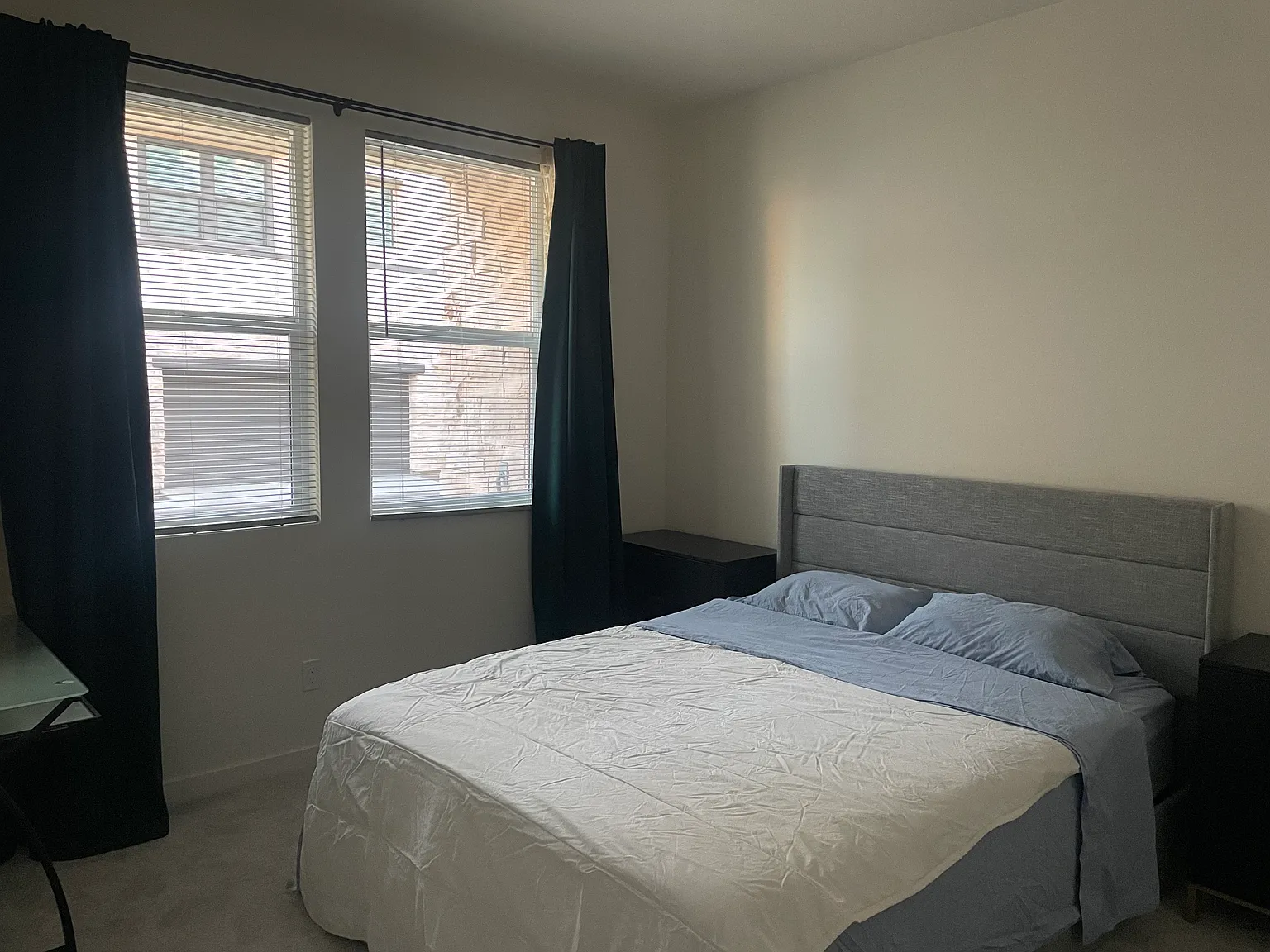 4 bed, 2001 sqft, $1,500 — Photo 2