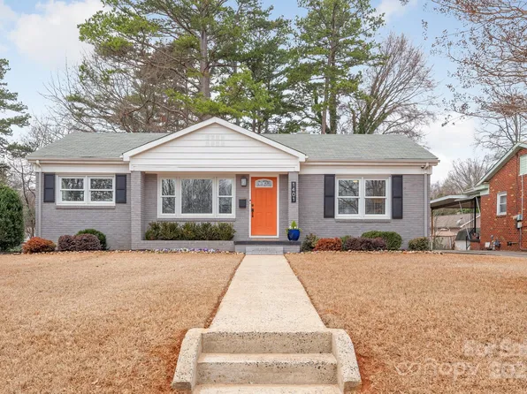 1401 Orvis St, Charlotte, NC 28216