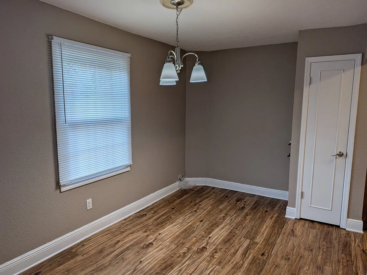 2 bed, 924 sqft, $1,600 — Photo 4